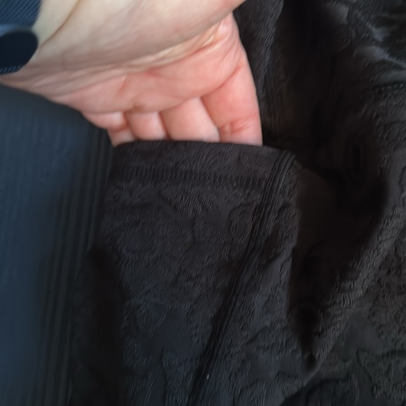 BuffBunny Flower Power Pocket Leggings, Black, Excellent Condition, medium - Picture 3 of 5